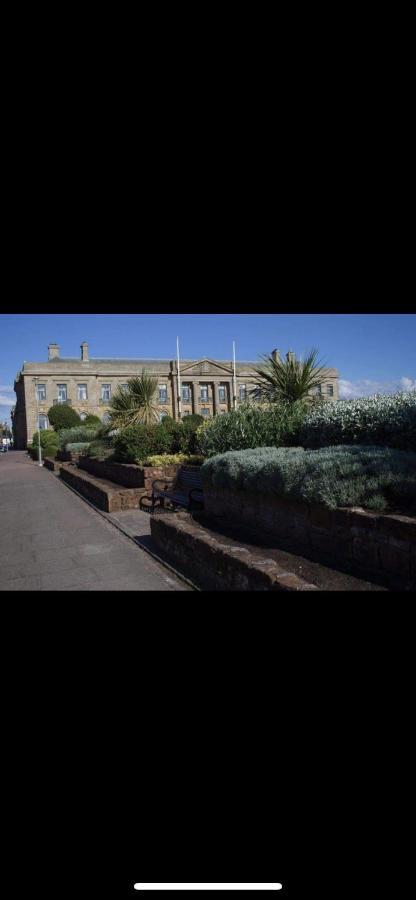 Dalblair Apartment Ayr Bagian luar foto